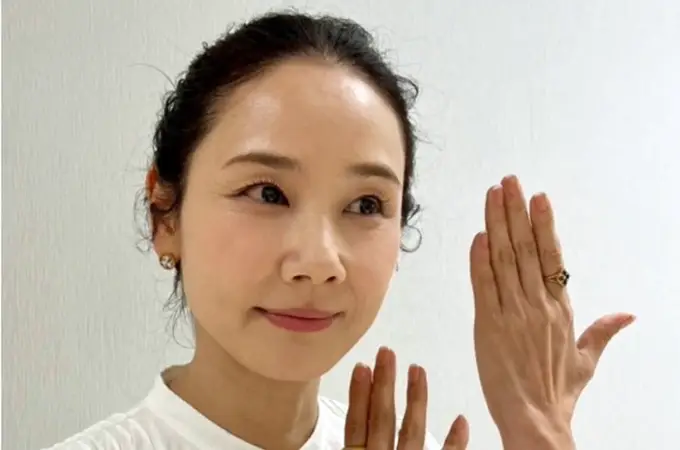 吉田羊の結婚相手の画像と噂の真相！春風亭昇太や中島裕翔との関係は！？